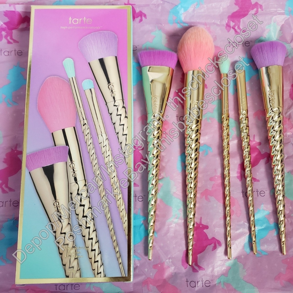 ❤️EUC Tarte Cosmetics Magic Wands Unicorn Horn Brush Set Limited Edition